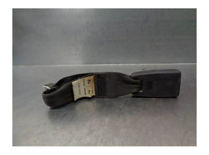 ENGANCHE CINTURON TRASERO IZQUIERDO 64680SA070ML TRAS CENT. IZQUI. Oferta De Temporada